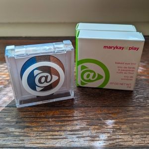 (NIB) Mary Kay At Play Baked Eye Trio